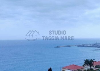 a0b13337-7dce-4075-b3c7-d5a266938404.jpg - Terreno agricolo Via allende, Cipressa - foto 1