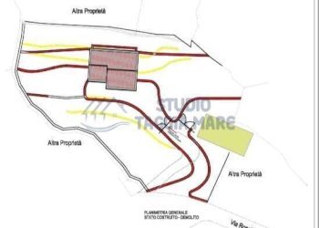 8bcb1989-07d3-4a71-85ee-d1b56eb0df55.jpg - Terreno agricolo Via allende, Cipressa - foto 4