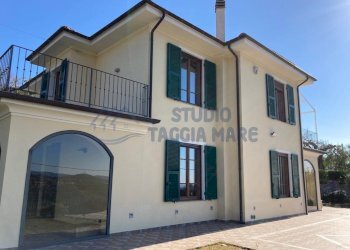 PHOTO-2025-05-30-19-18-44 2.jpg - Villa Via Fanny Roncato, Imperia - photo 4