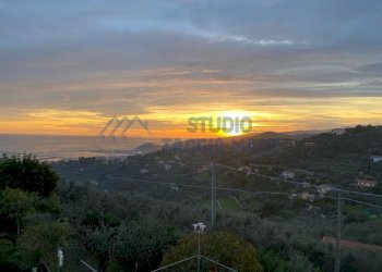 PHOTO-2025-05-30-19-18-44 8.jpg - Villa Via Fanny Roncato, Imperia - photo 5