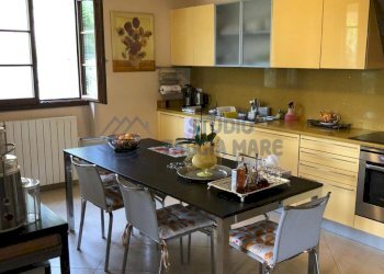 PHOTO-2025-05-30-19-18-22.jpg - Villa Via Fanny Roncato, Imperia - photo 13