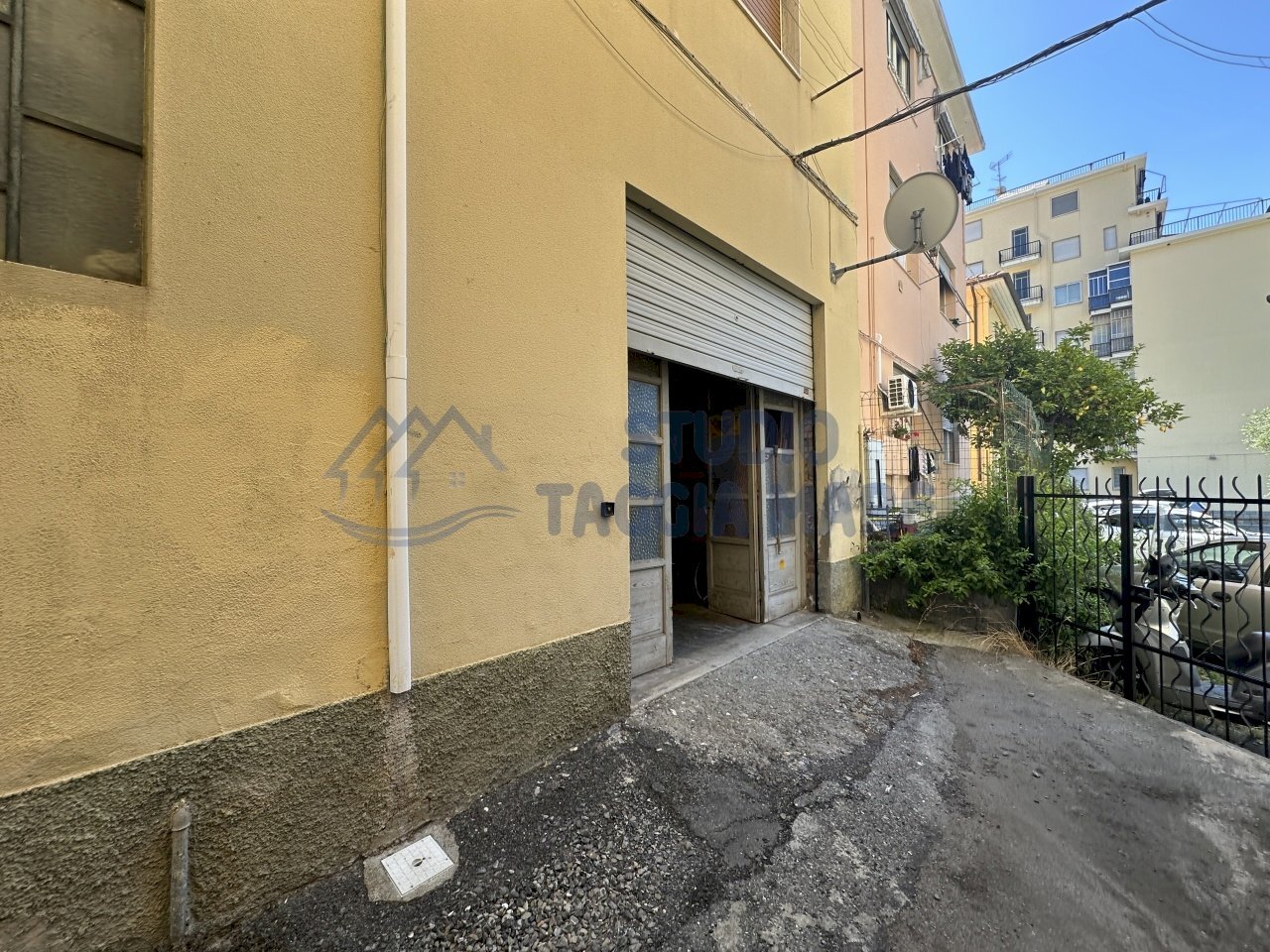 1.JPG - Box Via Sebastiano Caboto, Taggia - foto 1