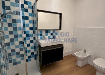 b.JPG - Villa Via Fossati 80, Cipressa - photo 24