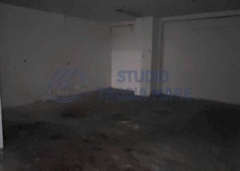 PHOTO-2025-03-24-16-07-29 6.jpg - Box Via della Stazione 149, Taggia - foto 4