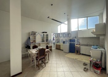 IMG_8552.JPG - Magazzino Strada Sen. Ernesto Marsaglia, Sanremo - foto 5