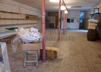 PHOTO-2024-12-02-15-36-58.jpg - Laboratorio Via Primo Maggio, Taggia - foto 2