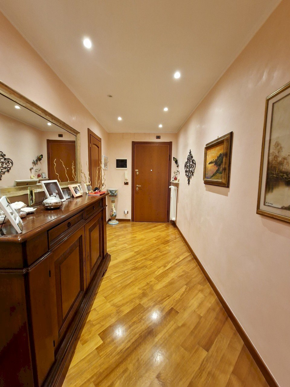 ingresso tris appartamento via giuffrida genova.jp - Appartamento Via Graziella Giuffrida 11, Genova - foto 2