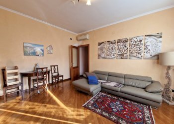 soggiorno a appartamento via giuffrida genova.jpg - Appartamento Via Graziella Giuffrida 11, Genova - foto 1