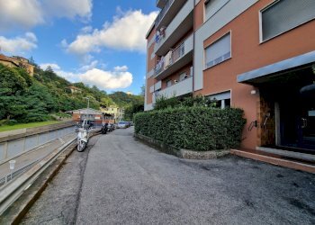 accesso palazzo appartamento via giuffrida genova. - Appartamento Via Graziella Giuffrida 11, Genova - foto 10