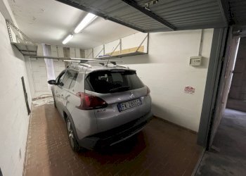 box vendita via robino marassi genova (3).JPG - Box Via Aurelio Robino 96, Genova - foto 2