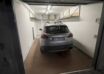 box vendita via robino marassi genova (4).JPG - Box Via Aurelio Robino 96, Genova - foto 6