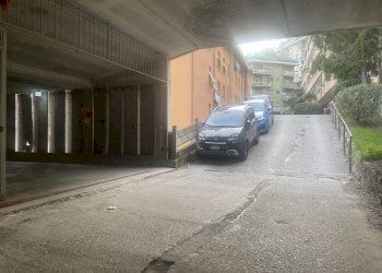 zona  box vendita via robino marassi genova.JPG - Box Via Aurelio Robino 96, Genova - foto 7