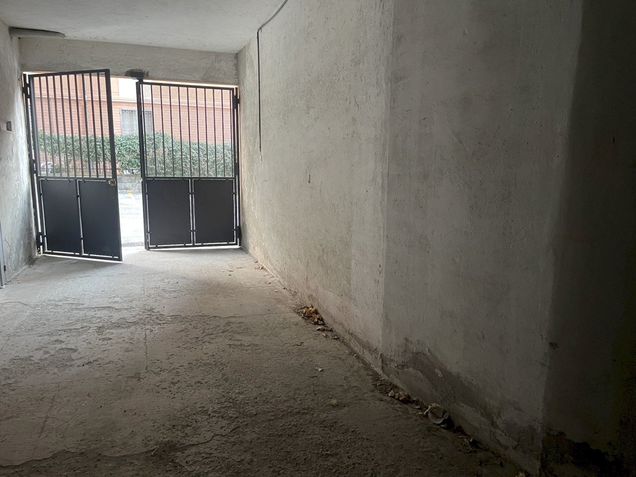 accesso cantina Via Robino Marassi Genova (3).JPG - Warehouse Via Aurelio Robino 309, Genova - photo 3