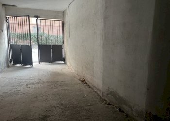 accesso cantina Via Robino Marassi Genova (3).JPG - Warehouse Via Aurelio Robino 309, Genova - photo 3