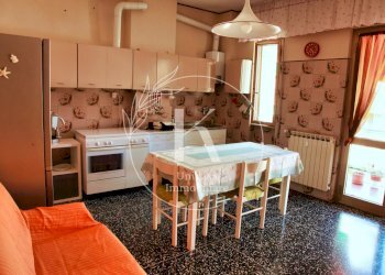 IMG_0068.jpeg - Four-room apartment Via Francesco Crispi 19, Savona - photo 2