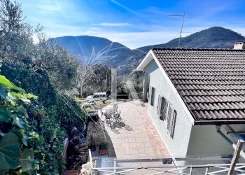 IMG_6865.jpeg - Villa a Schiera Via Vilmar 1, Vezzi Portio - foto 3