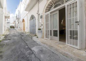 1.jpg - Casa indipendente Piazza della Libertà, Ostuni - foto 2