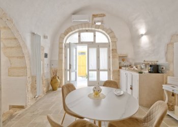 12.jpg - Casa indipendente Piazza della Libertà, Ostuni - foto 9