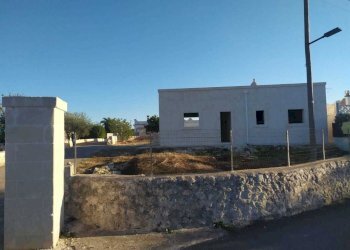 PHOTO-2024-10-15-17-08-01.jpg - Villa CONTRADA MOLILLO 22, Ostuni - foto 3