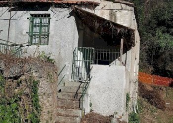 Vista con terrazzino1.jpg - Rustico Varazze - foto 2