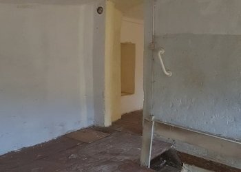 Camera sottotetto con scala.jpg - Rustico Varazze - foto 7