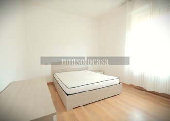 CAMERA MATRIMONIALE - Trilocale Via Degli Arnati, Perugia - foto 14