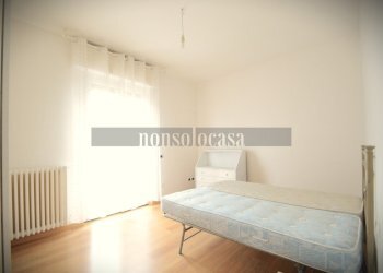 CAMERA MATRIMONIALE - Trilocale Via Degli Arnati, Perugia - foto 24