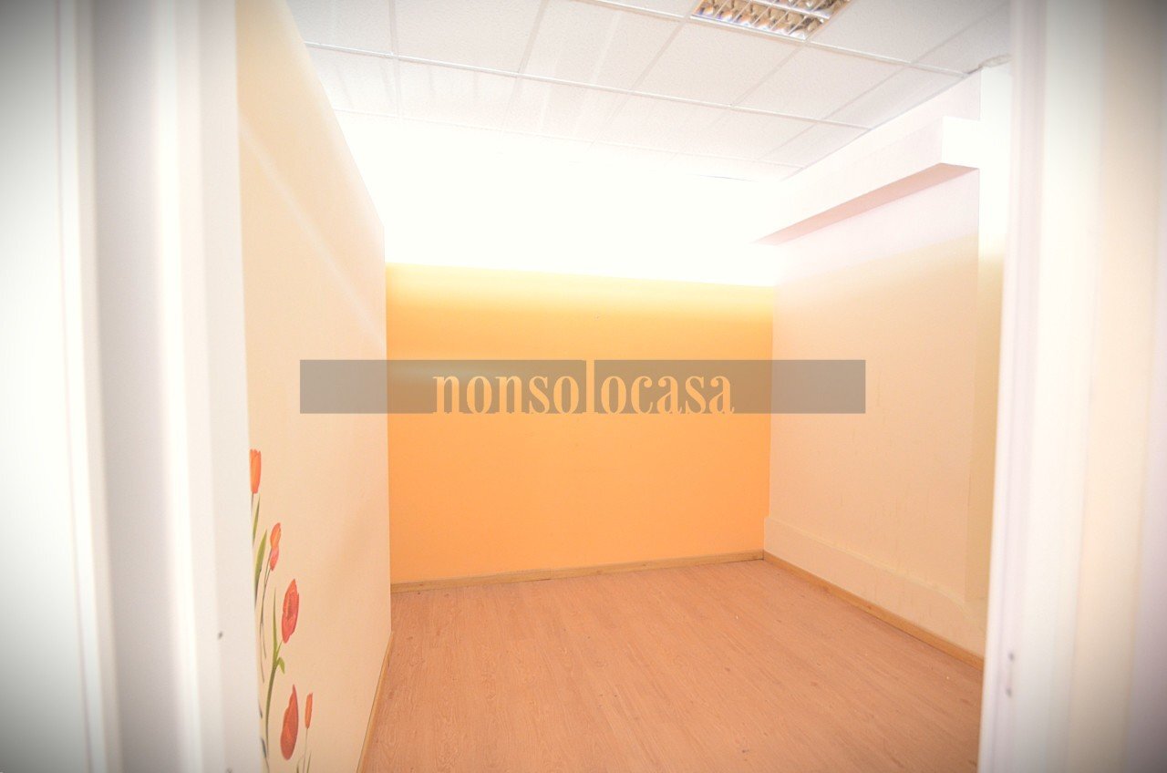 VANO - Commercial Premises Via Giuseppe Gioacchino Belli 569, Perugia - photo 1