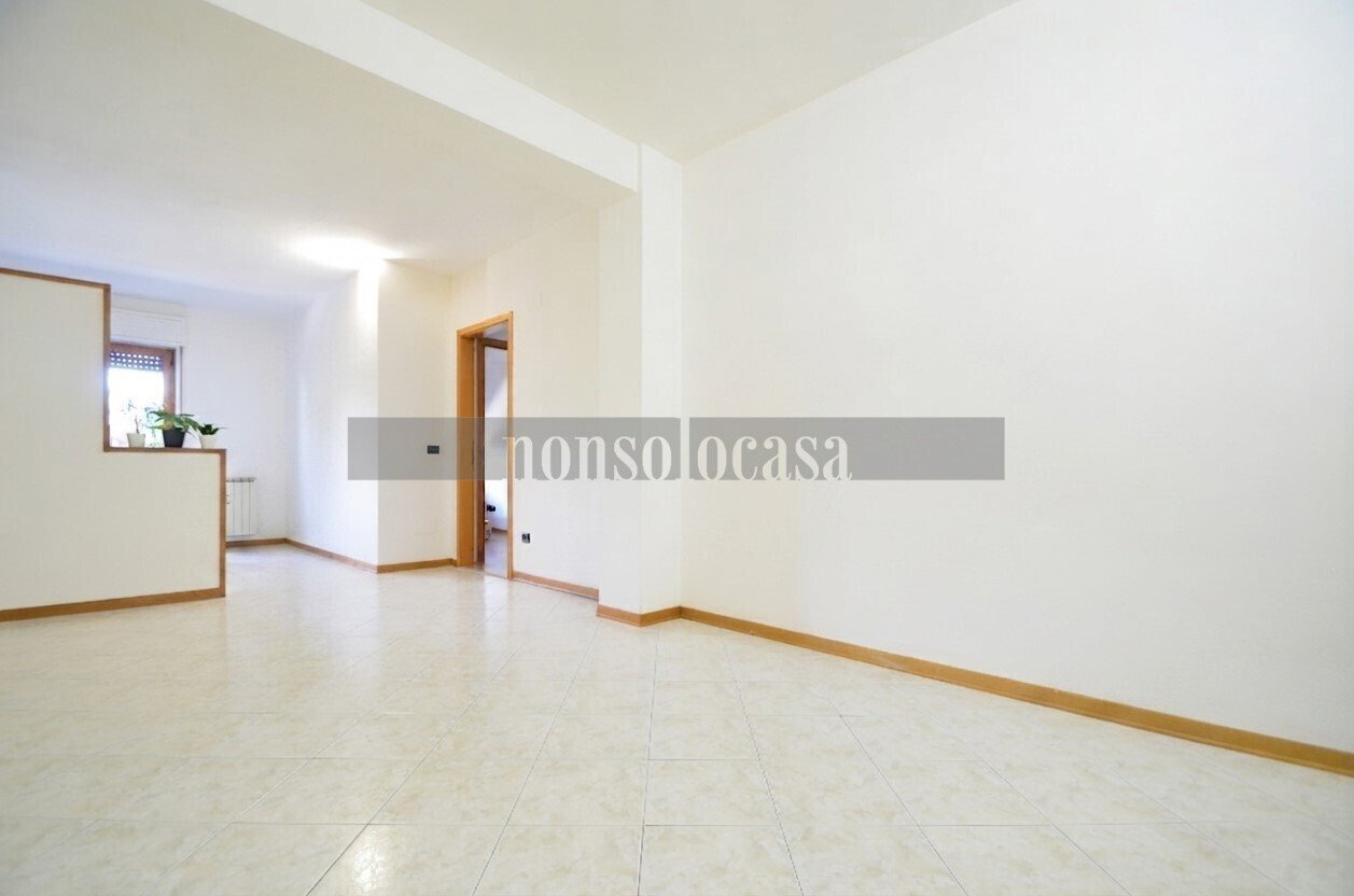 SOGGIORNO - Trilocale Via Giuseppe Lunghi 100, Perugia - foto 3
