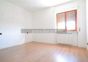 CAMERA DA LETTO - Trilocale Via Giuseppe Lunghi 100, Perugia - foto 8