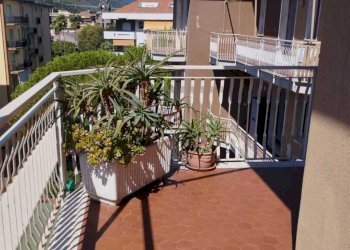 balcone dalla camera - Trilocale Andora - foto 7