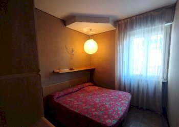 camera da letto - Trilocale Andora - foto 9