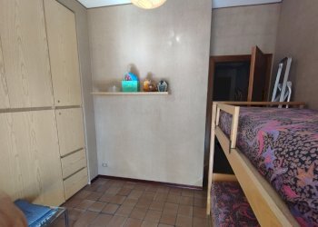 camera da letto - Trilocale Andora - foto 12