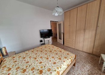 camera da letto - Trilocale Andora - foto 6