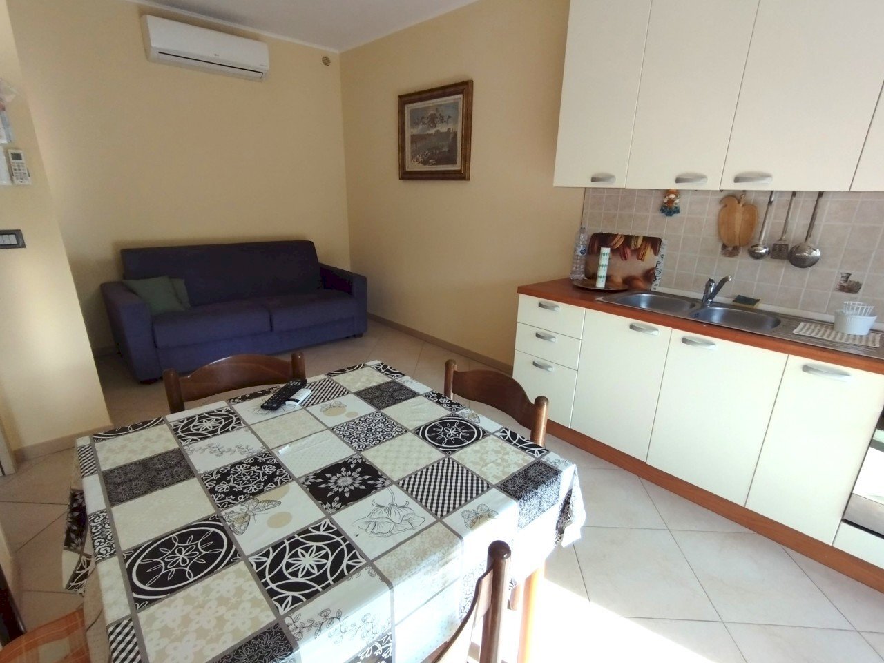 soggiorno con angolo cottura - Bilocale Andora - foto 2