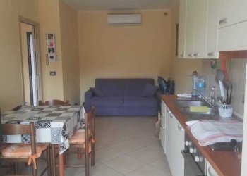 soggiorno con angolo cottura - Bilocale Andora - foto 3