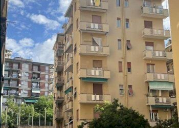 2.jpg - Quadrilocale all'asta Via Bordighera 11, Genova - foto 1