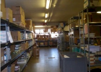 5.jpg - Commercial Premises at auction Via Du Cantu 27, Cogorno - photo 4