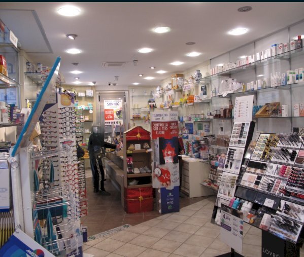 3.png - Commercial Premises at auction Via Fratelli Canepa 48A, Serra Riccò - photo 2