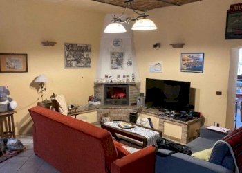 3.jpg - Terratetto - Terracielo all'asta Via Montebello 64, Sale - foto 2