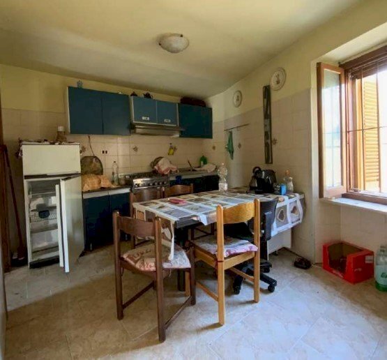 8.jpg - Townhouse at auction Via Incisa, Cortiglione - photo 2