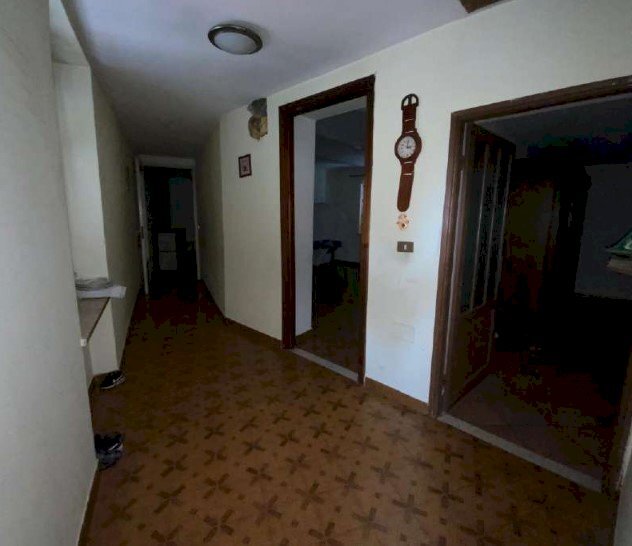 2.jpg - Townhouse at auction Via Incisa, Cortiglione - photo 3