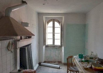 6.jpg - Terratetto - Terracielo all'asta Piazza della Chiesa 12, Luni - foto 5