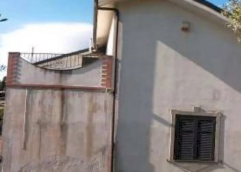 2.jpg - Villa all'asta Via Vicinale della Valle Regione Santa Lucia 15, Diano Castello - foto 1