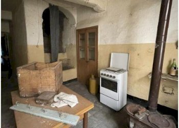 4.jpg - Bilocale all'asta Via Portici 10, Varese Ligure - foto 4