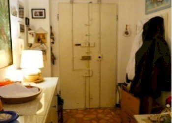 3.jpg - Appartamento Via Zuccarello 85, Genova - foto 2