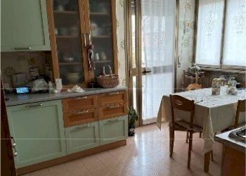 5.jpg - Appartamento Via Francesco Rossi 38, Vercelli - foto 4