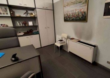 4.jpg - Show room Corso Giuseppe Garibaldi 177, Gattinara - foto 4