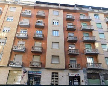 2.jpg - Four-room apartment Via Bernardino Luini 143, Torino - photo 1