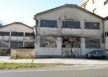 1.jpg - Locale Commerciale Via Alcide De Gasperi 5, Moconesi - foto 1